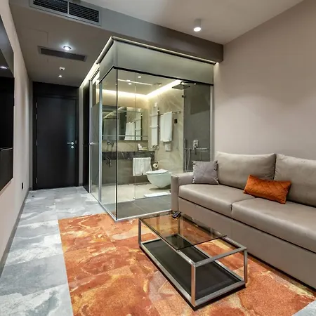 Zeneva Lux كراغوييفاك