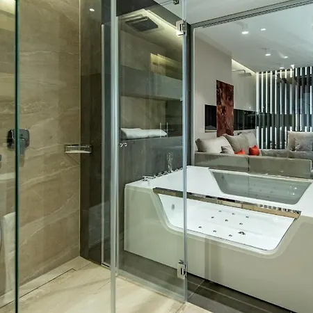 Zeneva Lux 4* كراغوييفاك