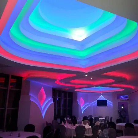 Zeneva Lux Hotel 4*